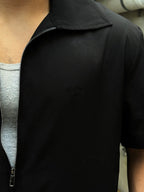 Sobre Camisa NEGRO